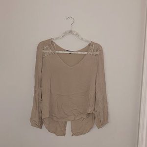Long sleeve v-neck top